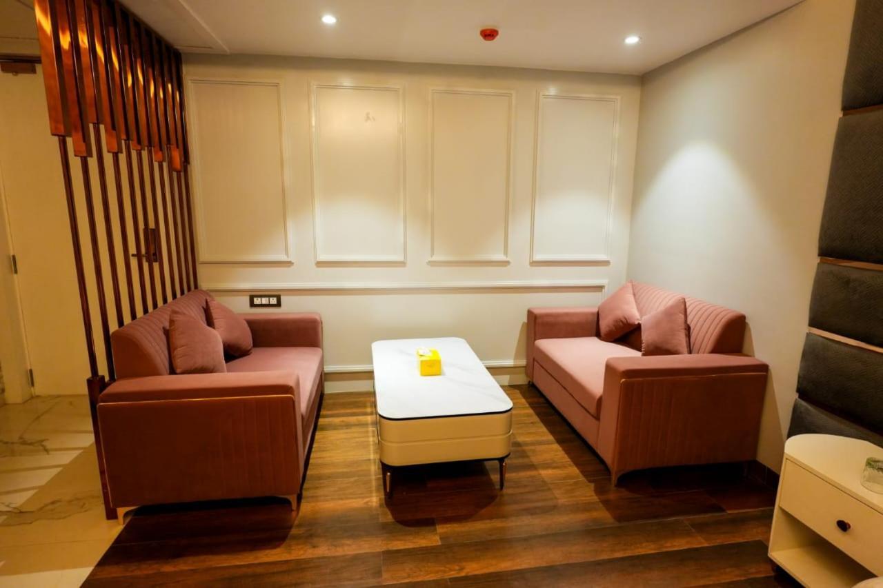 Hotel Adsan Heights Gajraula المظهر الخارجي الصورة