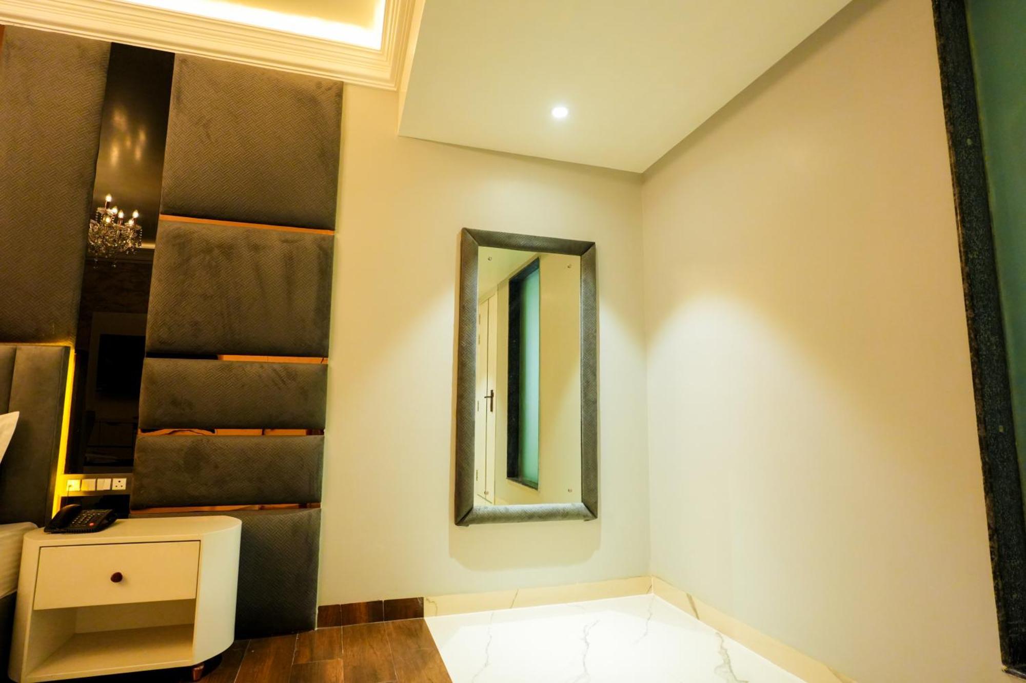 Hotel Adsan Heights Gajraula المظهر الخارجي الصورة